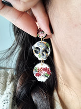 Load image into Gallery viewer, PEEK-A-BOO #1