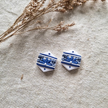 Load image into Gallery viewer, Porcelain IV #7